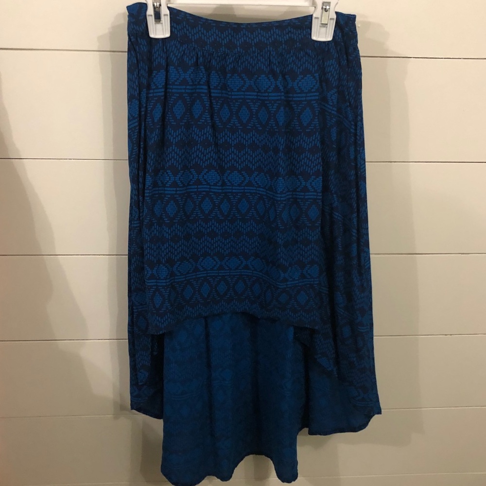 High-Low Skirt - Picture 2 of 7